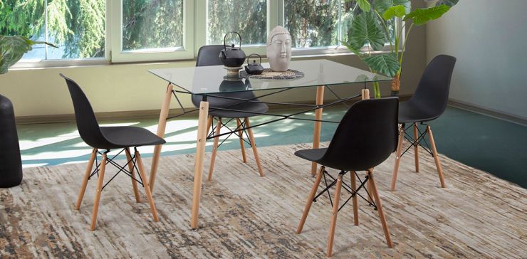 Comedor Atlas In Natural con 4 Sillas Negro